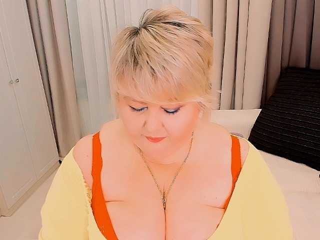 XBIGTITSXX's BongaCams show and profile