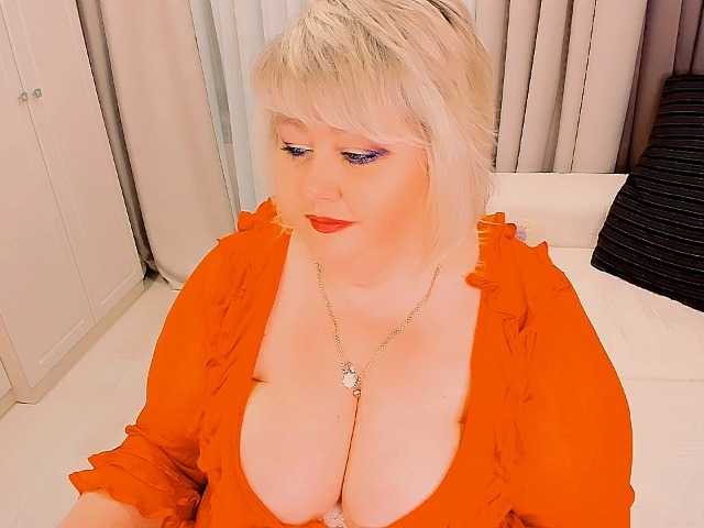 XBIGTITSXX's BongaCams show and profile