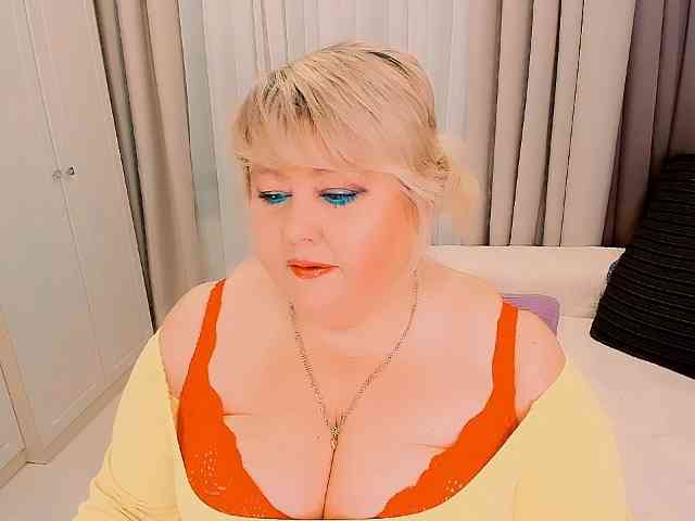 XBIGTITSXX webcam