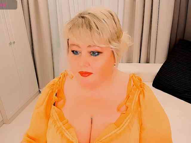 XBIGTITSXX webcam