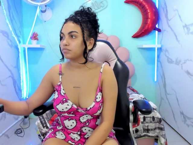 valeria-martinez19 preview