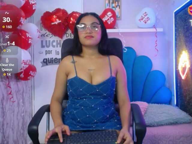 valeria-martinez19's BongaCams show and profile