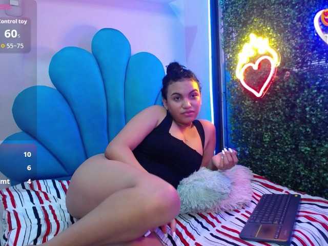 valeria-martinez19's BongaCams show and profile