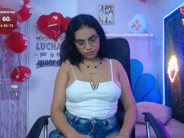 valeria-martinez19's BongaCams show and profile