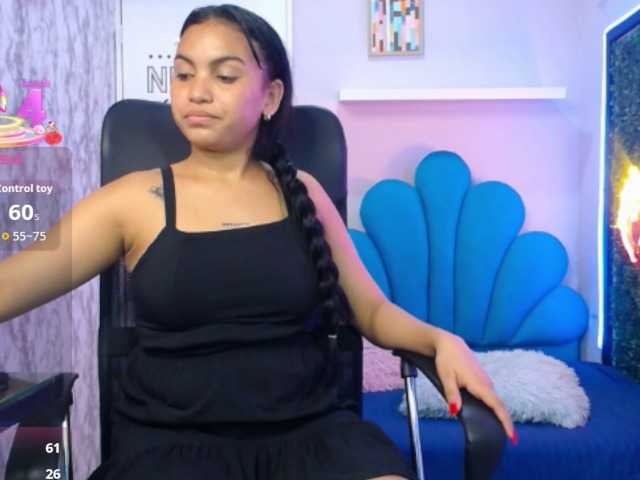 valeria-martinez19's BongaCams show and profile