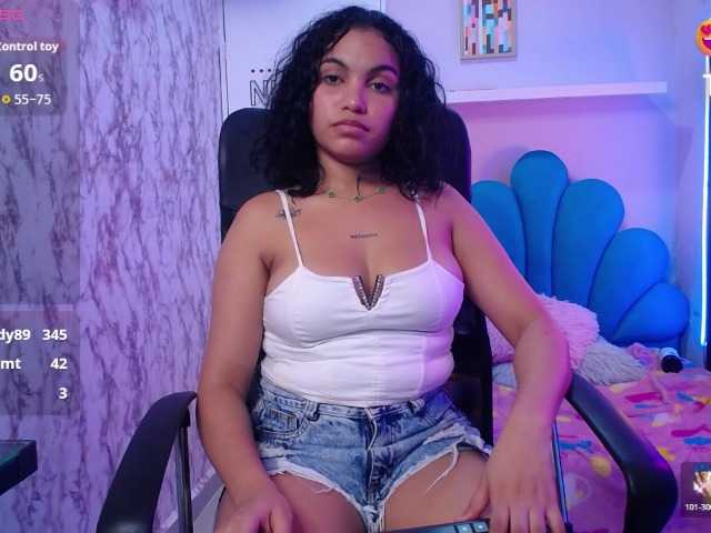 valeria-martinez19's BongaCams show and profile