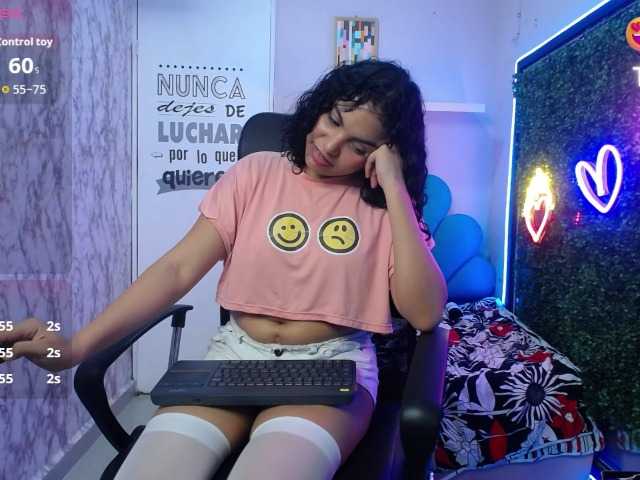 valeria-martinez19's BongaCams show and profile