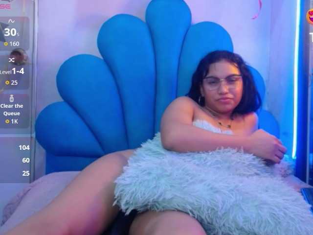 valeria-martinez19's BongaCams show and profile