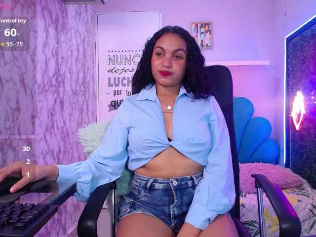 valeria-martinez19's BongaCams show and profile