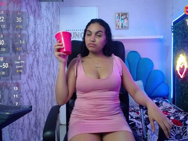 valeria-martinez19's BongaCams show and profile