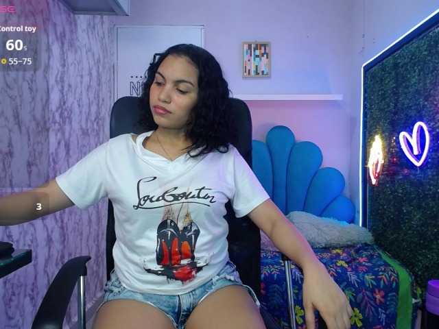 valeria-martinez19's BongaCams show and profile