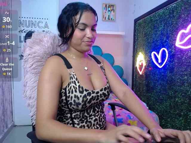 valeria-martinez19 valeria-martinez19