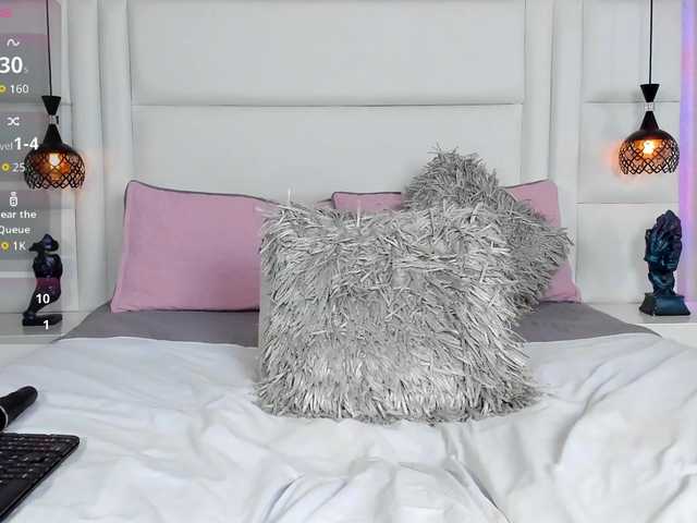 Haileylee's BongaCams show and profile