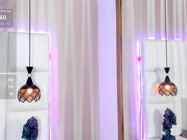 Haileylee's BongaCams show and profile