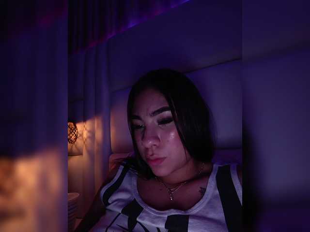 Haileylee's BongaCams show and profile