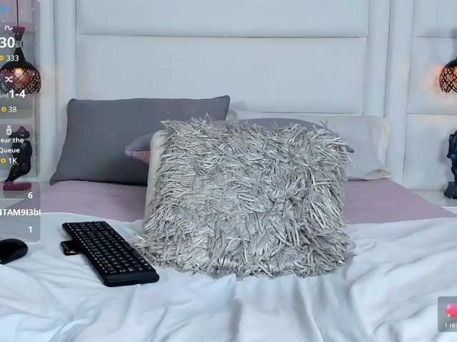 HAILEYLEE from BongaCams