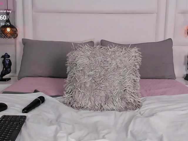 Haileylee's BongaCams show and profile