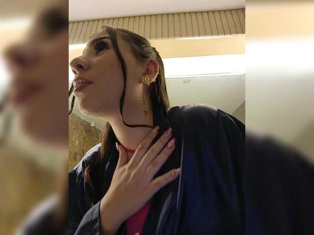 Haileylee's BongaCams show and profile