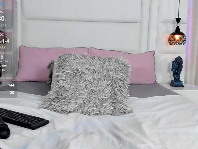 Haileylee's BongaCams show and profile