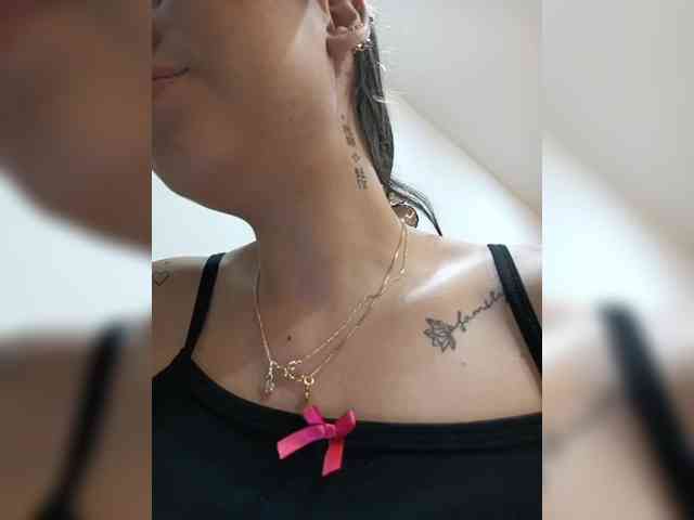 Haileylee Live Webcam on BongaCams