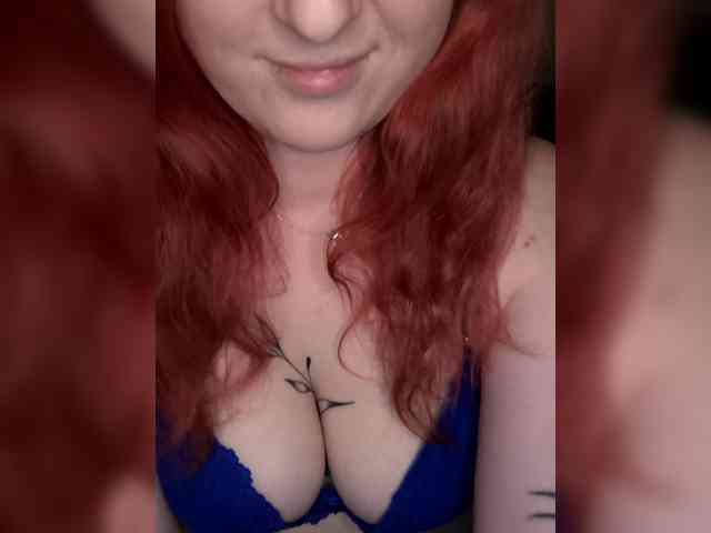 Luna-Ray Live Webcam on BongaCams