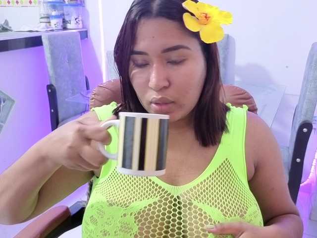 cardi-09's BongaCams show and profile