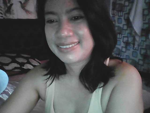 Denise32 webcam bongacams model stream image