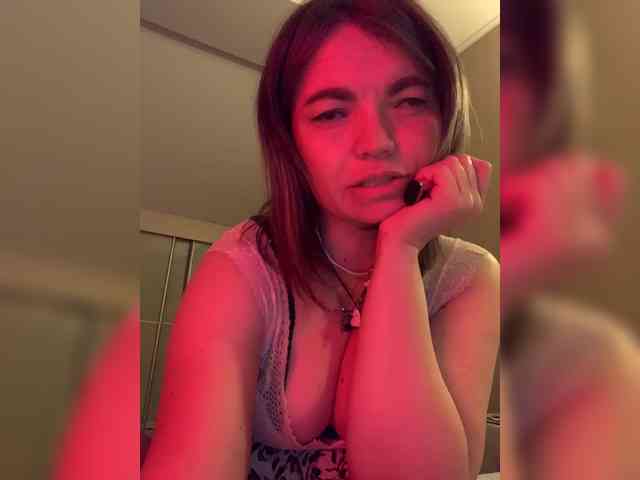 ElizavetaCream webcam