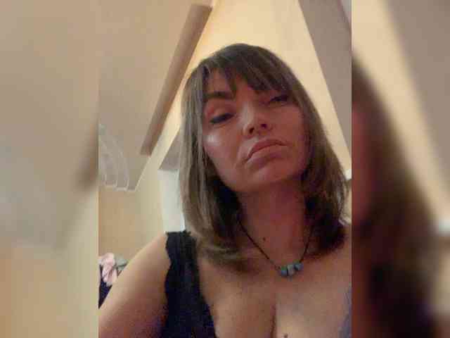 ElizavetaCream Live Webcam on BongaCams