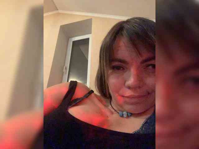 ElizavetaCream webcam