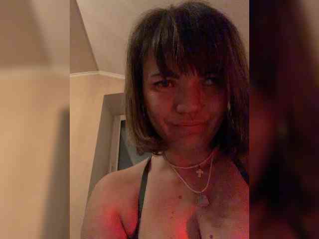 ElizavetaCream webcam