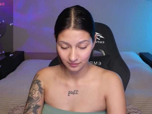  NikolGoldy chat room