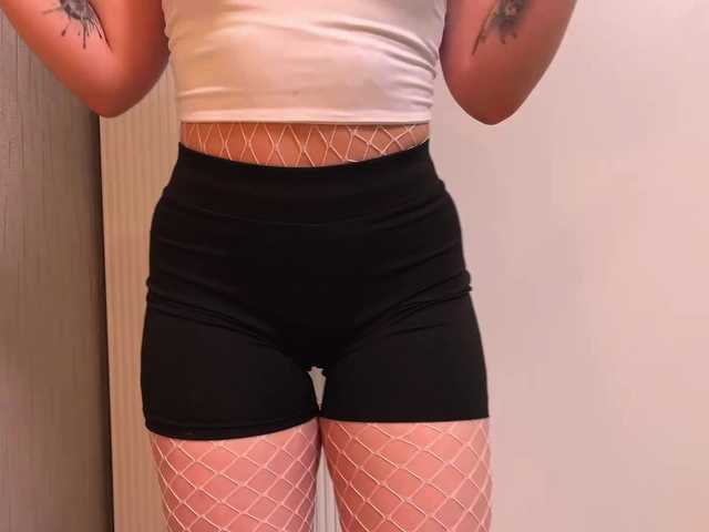 PureMajoora – webcam model profile photo