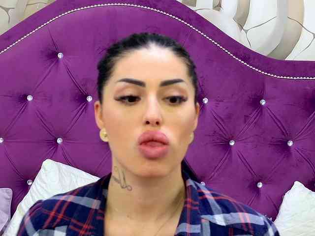 VictoriaBonie webcam