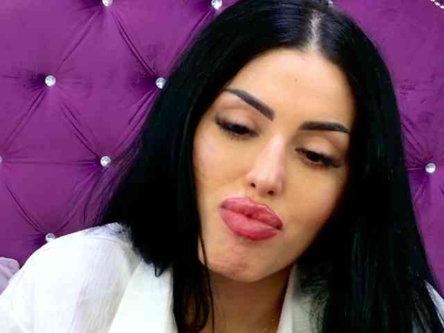 VictoriaBonie webcam