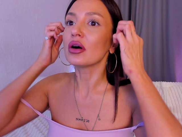 видео NailaWhisper