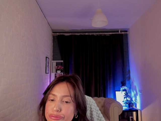 NailaWhisper – webcam model profile photo