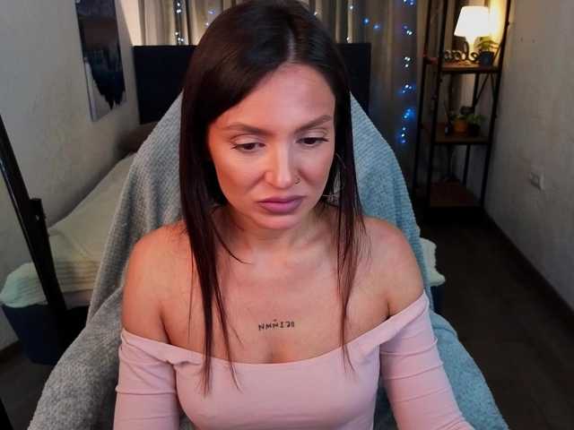 NailaWhisper's BongaCams show and profile