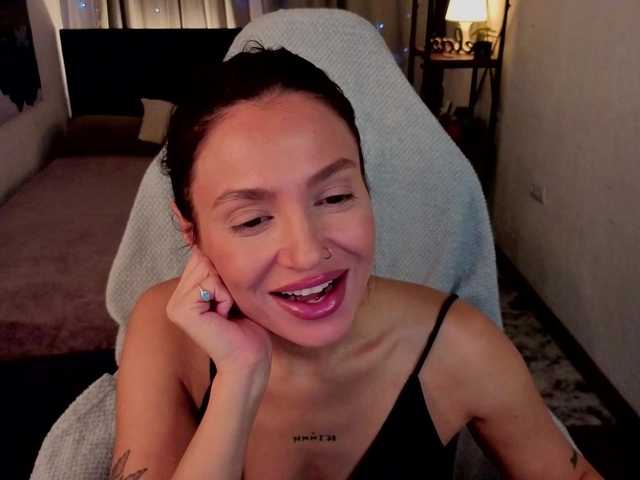 NailaWhisper's BongaCams show and profile