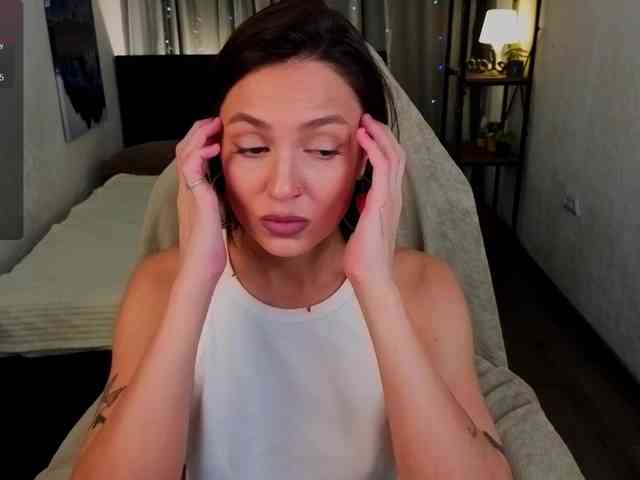 NailaWhisper NailaWhisper