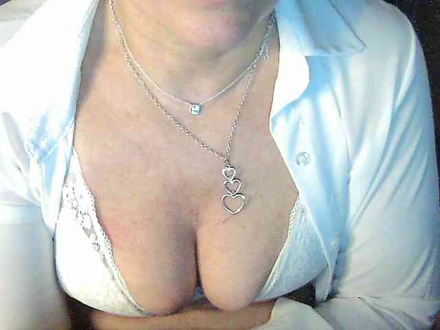 Althea000 Live Webcam on BongaCams