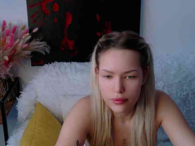 Eva-Kitty1 webcam