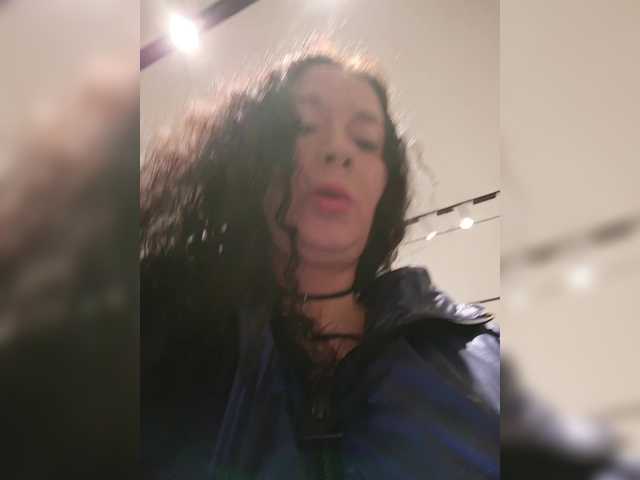 Annanas's BongaCams show and profile