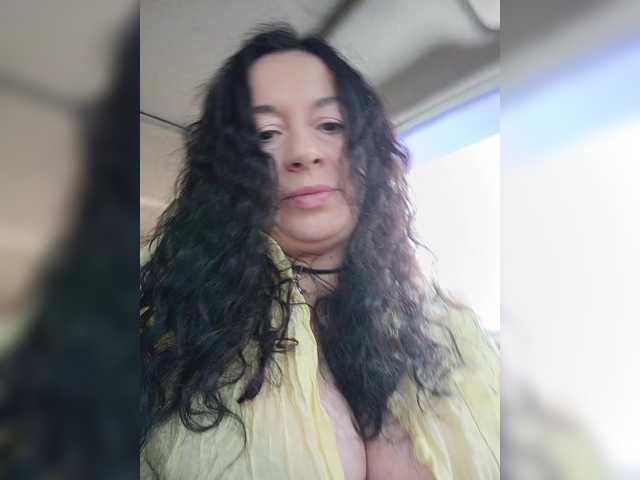 Annanas's BongaCams show and profile