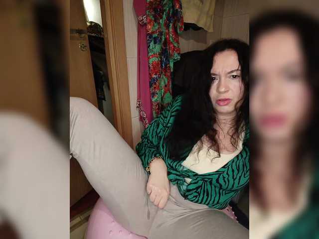 Annanas from BongaCams