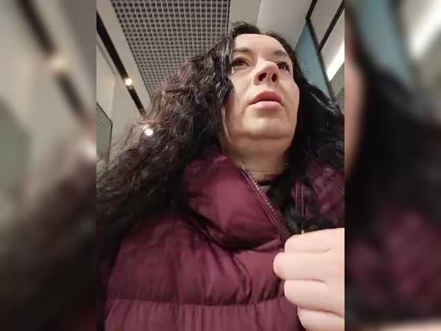 Annanas's BongaCams show and profile