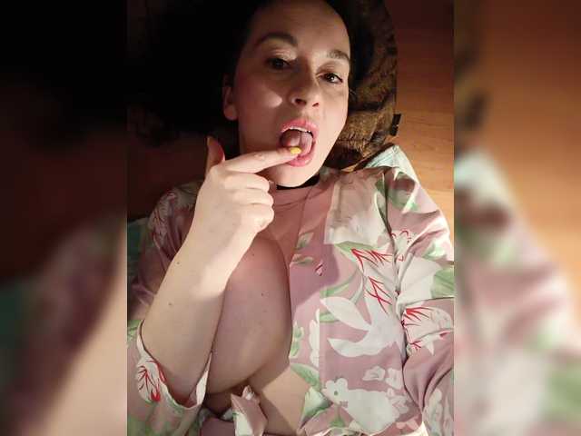 Annanas's BongaCams profile