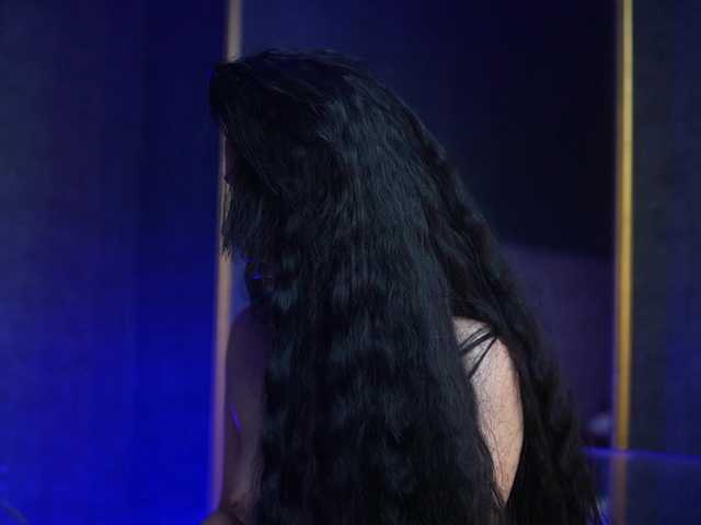 GiaEasyIce's BongaCams show and profile