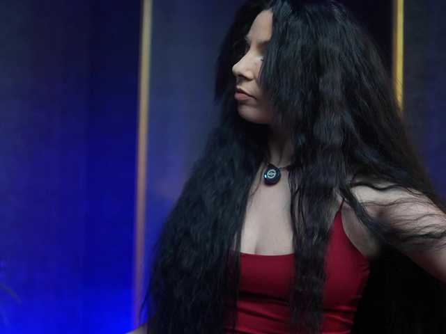 GiaEasyIce's BongaCams show and profile