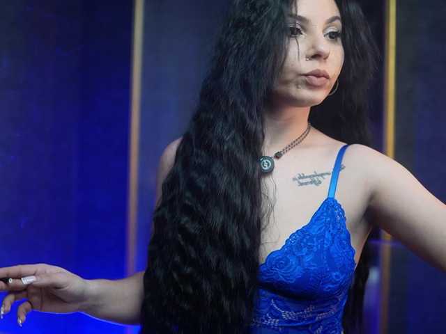 GiaEasyIce's BongaCams show and profile